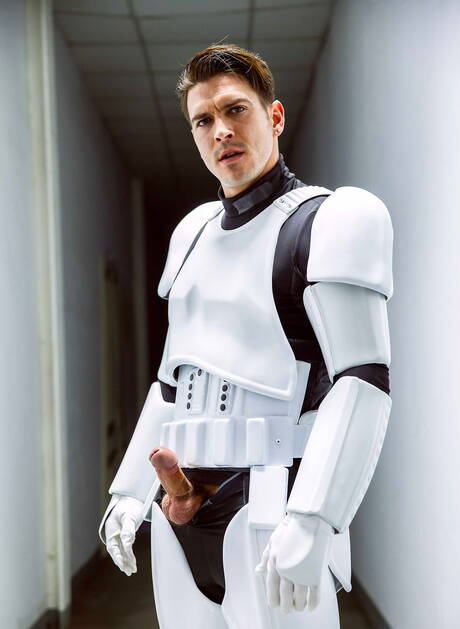 Luke Adams gangbanged by the group of imperial troopers on starship