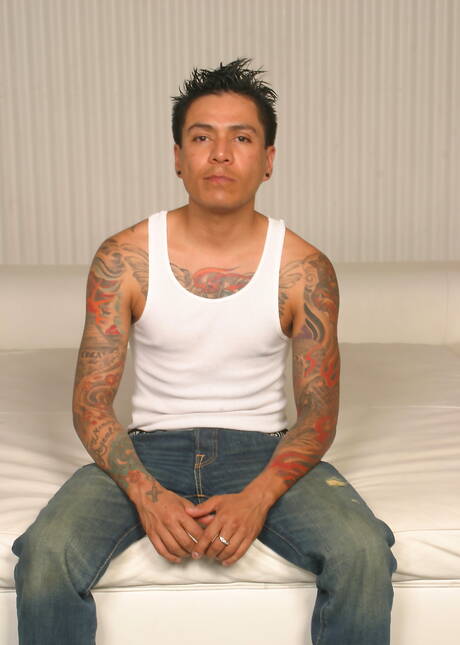 Well-built Max Sanchez and ebony muscular The Machine have interracial anal sex