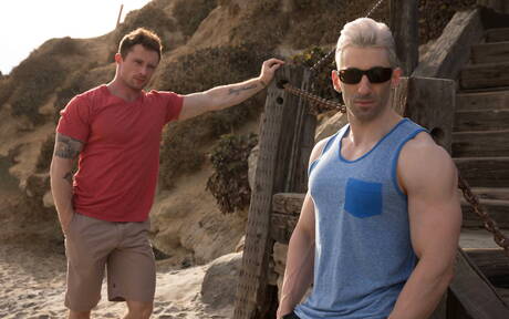 Gay Beach Pics