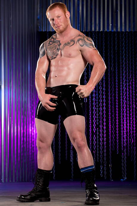 American husky guy Brandon Moore and superstud Jordan love each other