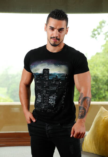 American pretty boy Zak Bishop and  Arad in hot anal sex