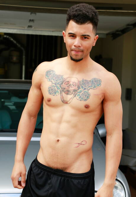 Young Gay Pics
