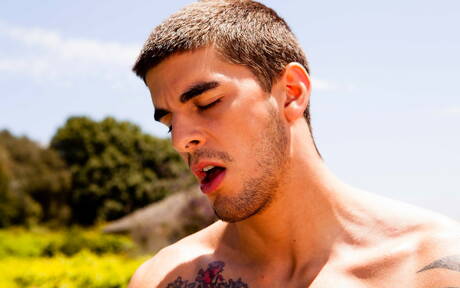 Nice american boys tough guy Tyler Torro and muscular Dominic Reed in hot homosexual action at the pool