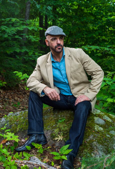 Hot americans, otter Adam Russo and pretty boy Sean Cross posing nude outdoor