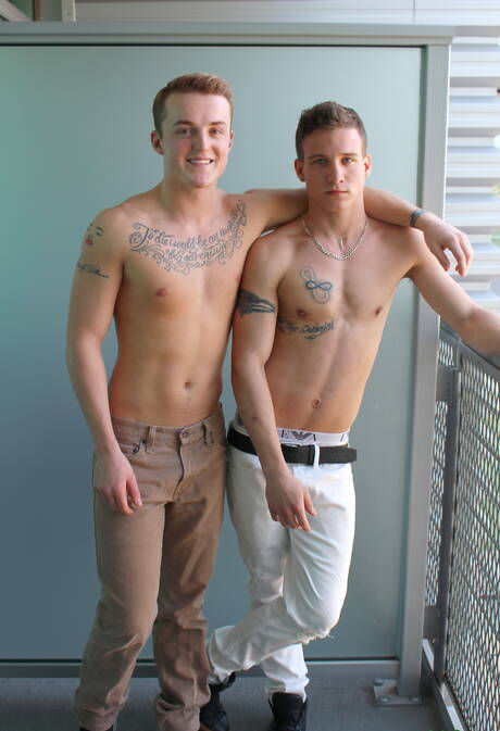 Beautiful dude Mike Hollister and attractive buddy Dominic in hot ass bang outside