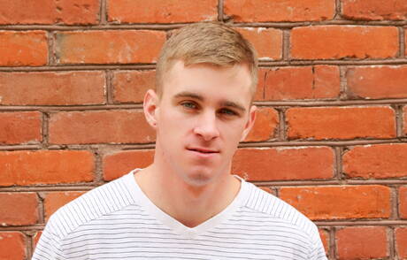 Gay Undressing Pics