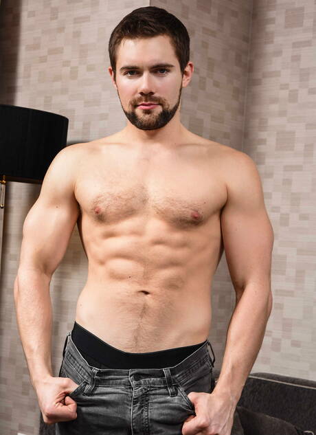 Sexy americans, tough guy Ashton Mckay and hairy stud Griffin Barrows make a love