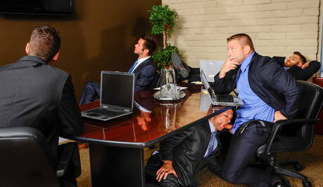 American pornstars hairy bear Colby Jansen and hunk Spencer Fox drilling an ass