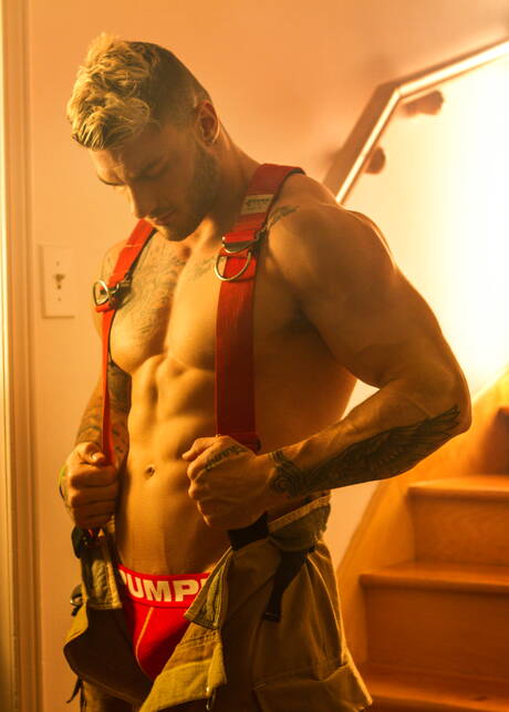 Canadian superstud Shane Jackson and canadian muscular William Seed sucking and fucking each other