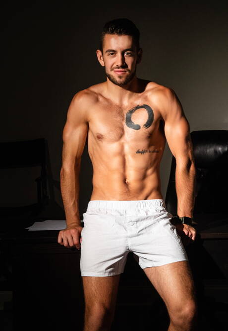 American superstud Dante Colle and romanian tough guy Kaleb Stryker have a good sex