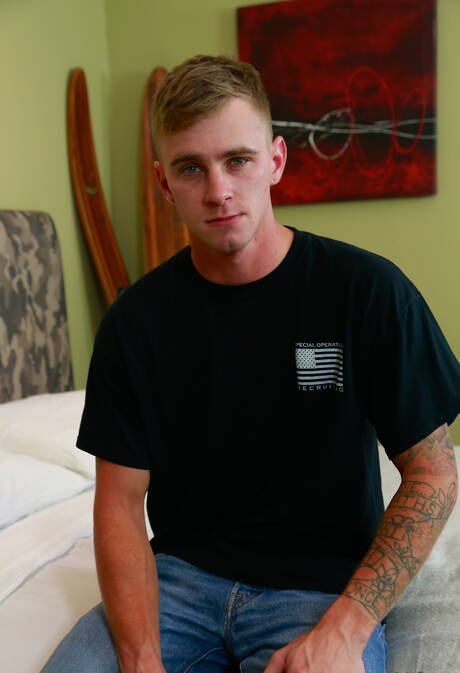 Hot american boys well-built Cole Weston and hot twink Ryan Jordan have a good sex