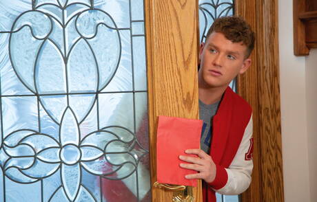 Hot buddies Brandon Wilde, Tyson Rush and Trevor Miller in threesome fisting action