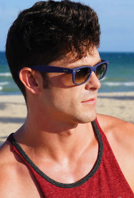Gay Beach Pics