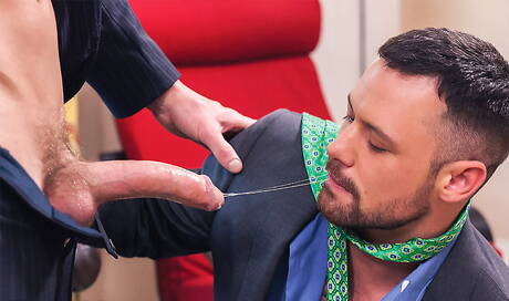 Two american dudes strongman Dylan James and superstud Sergeant Miles in hard anal sex