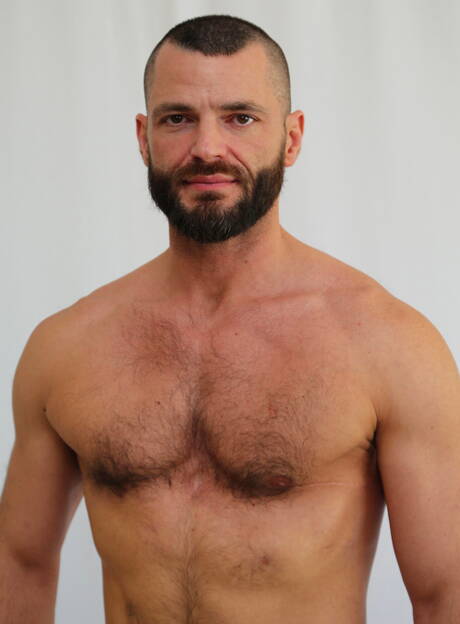 Two american guys beefcake Deepdicc and beefy Jake Morgan in hard interracial anal sex outdoor