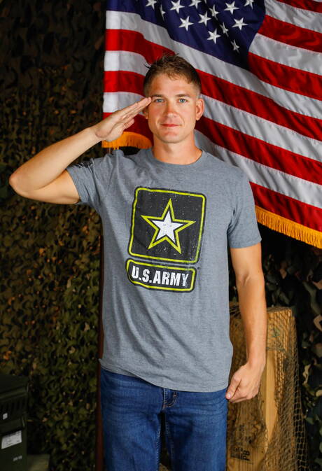 American hunk Brandon Anderson and  Noah Quinn sucking and fucking each other