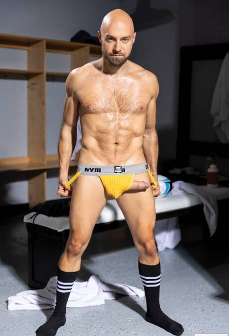 JJ Knight, Roman Todd, Devin Franco, Tristan Hunter, Cole Connor, Drew Valentino, Luca del Rey, Tarzan Top in team relation improving orgy