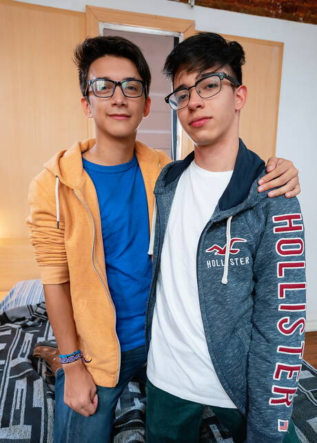 Argentinian young boy Vincent Landi and argentinian young dude Antu Burghos have a good oral sex on the beach