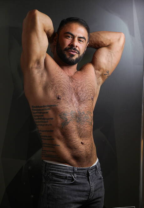 Horny boys Drew Dixon, Draven Navarro and Johnny Hill in hot threesome anal sex