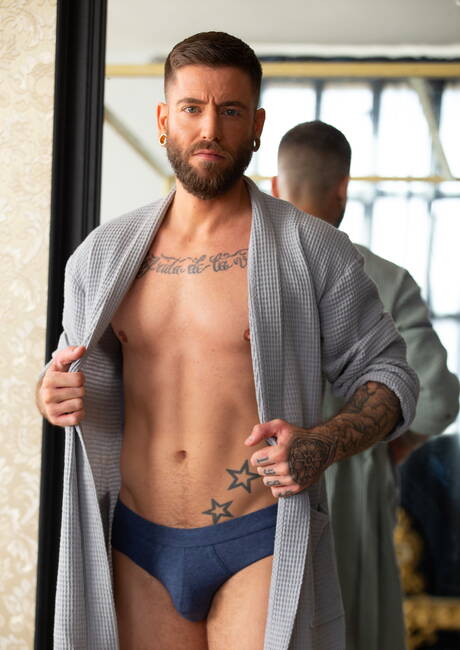 Spanish tough guy Klein Kerr and stud Rico Vega in hot ass fuck action