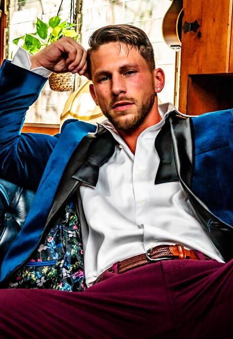 Hot american boys muscular Dakota Payne and beefcake Roman Todd have a good anal sex outdoor