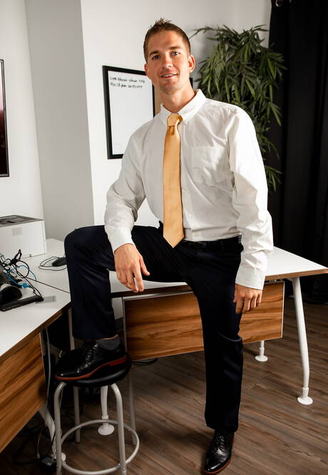 Two american boys well-built Brandon Anderson and husky guy Jax Thirio in hot ass fuck action