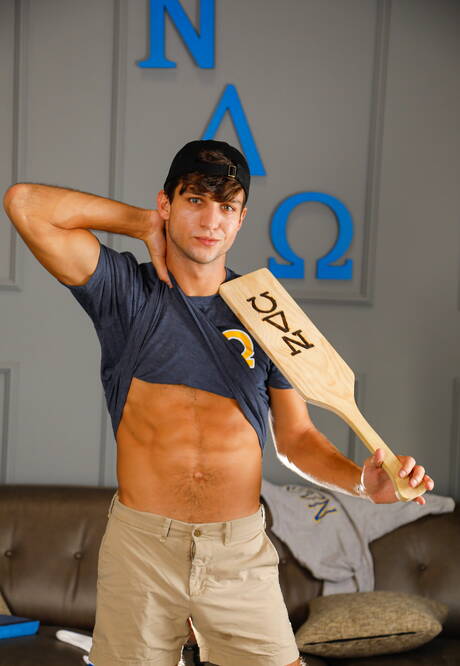 Justin, Elliot, Jayden Marcos, Evan have a good groupsex