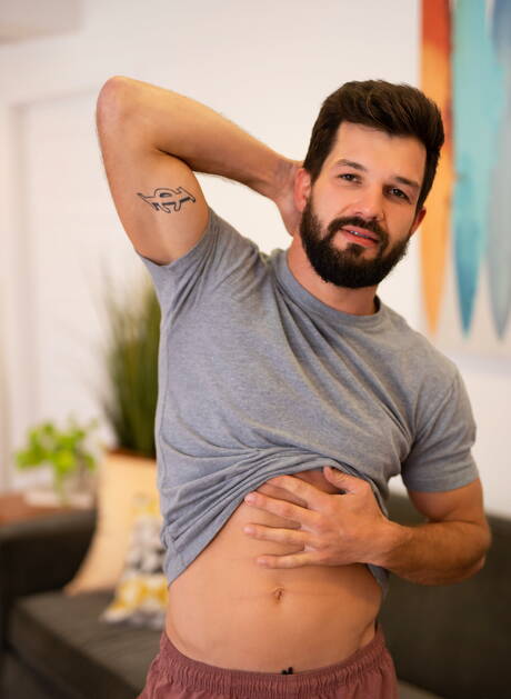 American well-built Brysen and strongman Devy fuck after blowjob