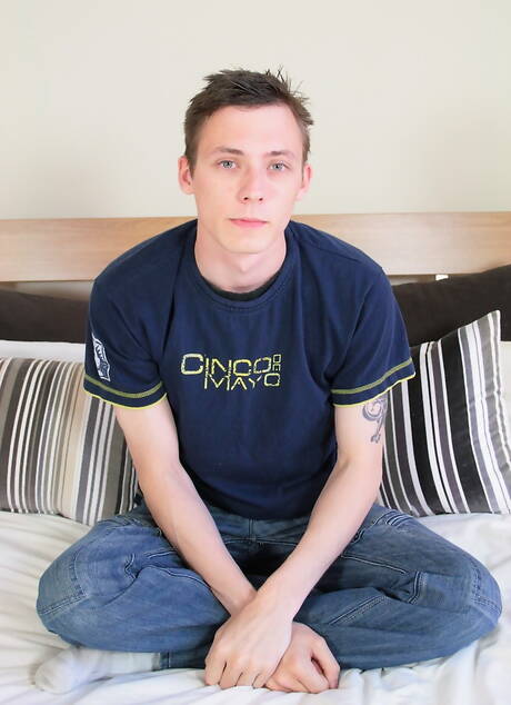 Hot twink David Harte and beautiful boy Evan Zero fuck ass after sucking dick