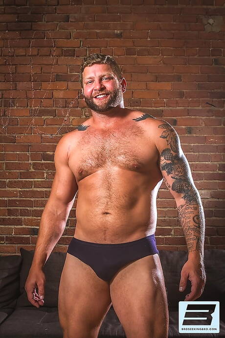 Canadian beefy Brandon Jones and american mature bear Colby Jansen in hot ass fuck action