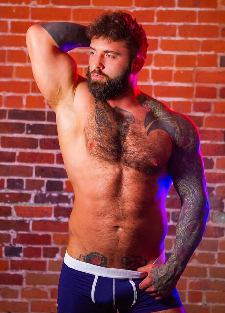 Canadian hot bear Markus Kage have anal sex in shower