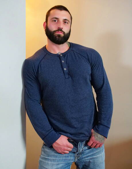 English hairy stud Drew Dixon and canadian gay bear Markus Kage drilling an ass