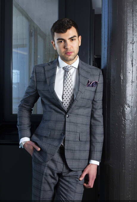 Brazilian muscular Alexander Muller and dutch beefy Logan Moore fuck ass after sucking