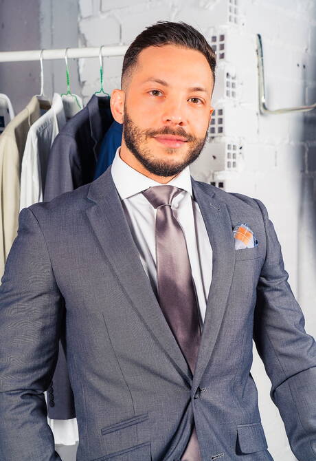 Stud Javi Gray and strongman John Brachalli sucking and screwing each other