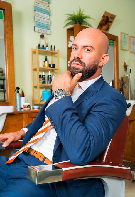 Husky guy Bruno Max and hunk Ricky Hard sucking and fucking each other