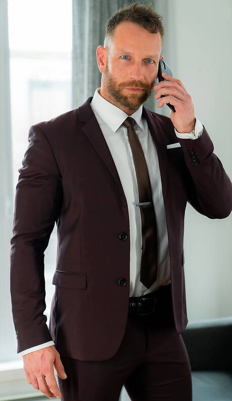 Nice american guys hunk Kit Cohen and husky guy Rocky Vallarta fuck after dick sucking in kitchen