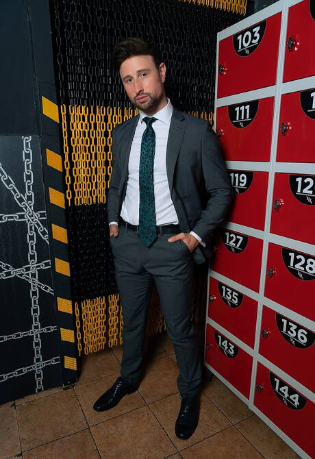 English otter Drew Dixon and hunk Leo La Rosa fuck ass after blowjob