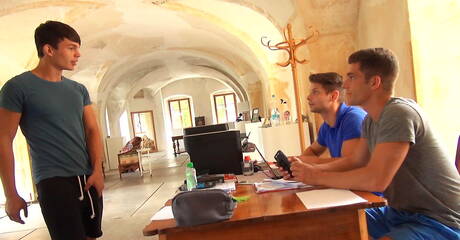 Two czech boys superstud Ariel Vanean and stud Derek Caravaggio fuck after blowjob outside