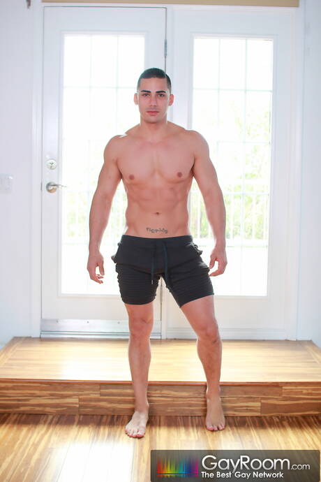 Two american dudes beefcake Topher Dimaggio and beefy Jordan Boss sucking and fucking each other