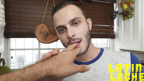 Famous americans, husky guy Valentino Nappystar and young Tim Hanes in hard anal sex in the kitchen