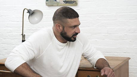 Italian gay bear Marco Napoli and american young dude Mason Anderson fuck ass after sucking cock