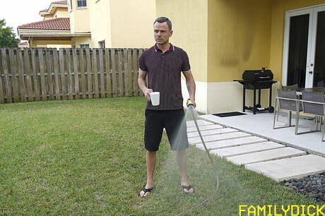 Two american dudes beefcake Trent Summers and hot twink Dakota Lovell posing naked and showing tight ass in bath