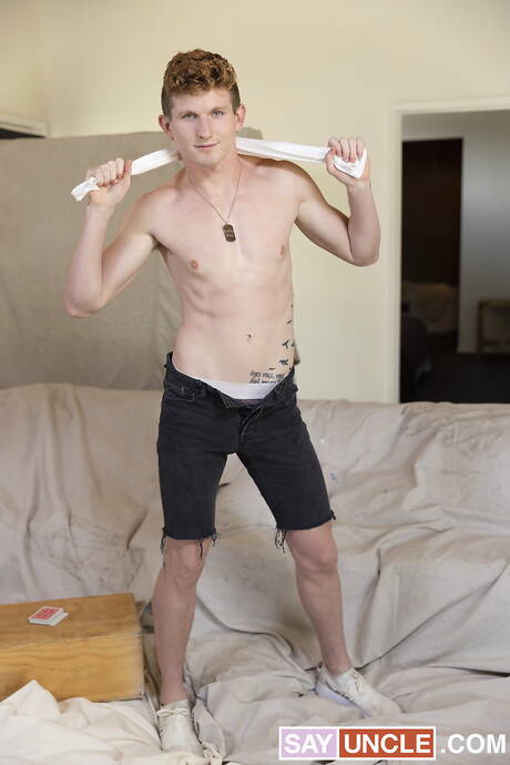 American beefy Felix Fox and canadian hunk Max Lorde sucking and fucking each other