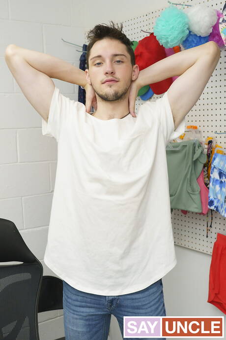 Famous americans, twink Ryland Kingsman and stud Jesse Zeppelin fuck ass after blowjob