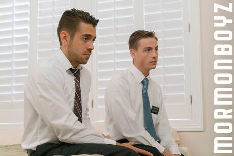 Hot american guys strongman Dante Colle and young Britain Westbury shows a beautiful body