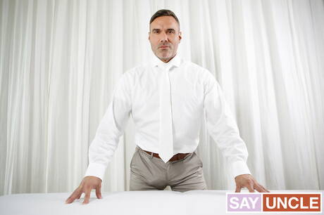 Canadian well-built Manuel Skye and canadian young Benjamin Blue in hot anal sex