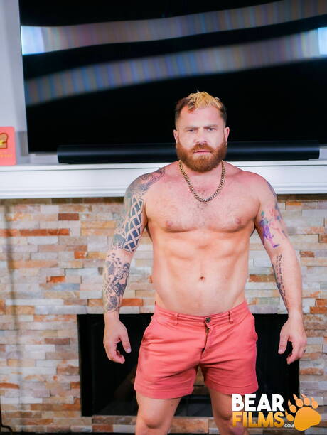 American bear Riley Mitchel posing nude and showing his ass