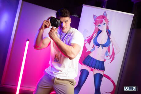 Canadian bodybuilder Malik Delgaty and  Axelle Rose in hot ass fuck action