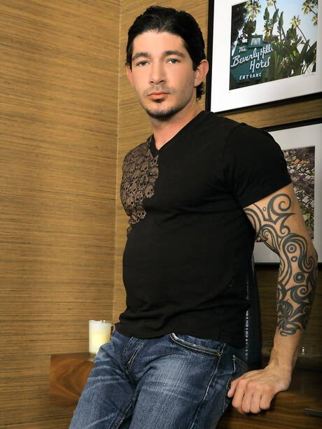 Nice american buddies muscular Chris Rockway and beefy Johnny Hazzard in hot ass fuck action outside