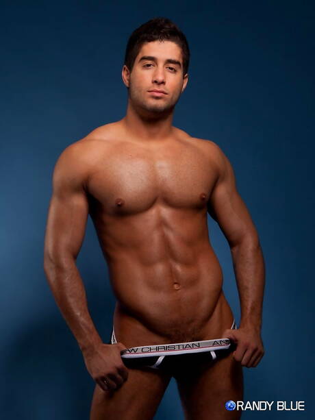 Hot guys Chris Bines, Diego Sans and Eric Pryor have 3some anal sex